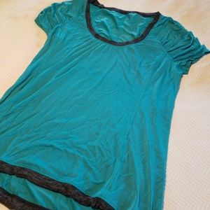 Teal short sleeve scoop neck with drawstring hem